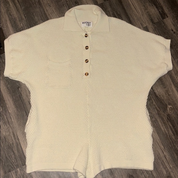 BUCKETLIST Sweater / textured romper- woman’s small - Picture 2 of 6